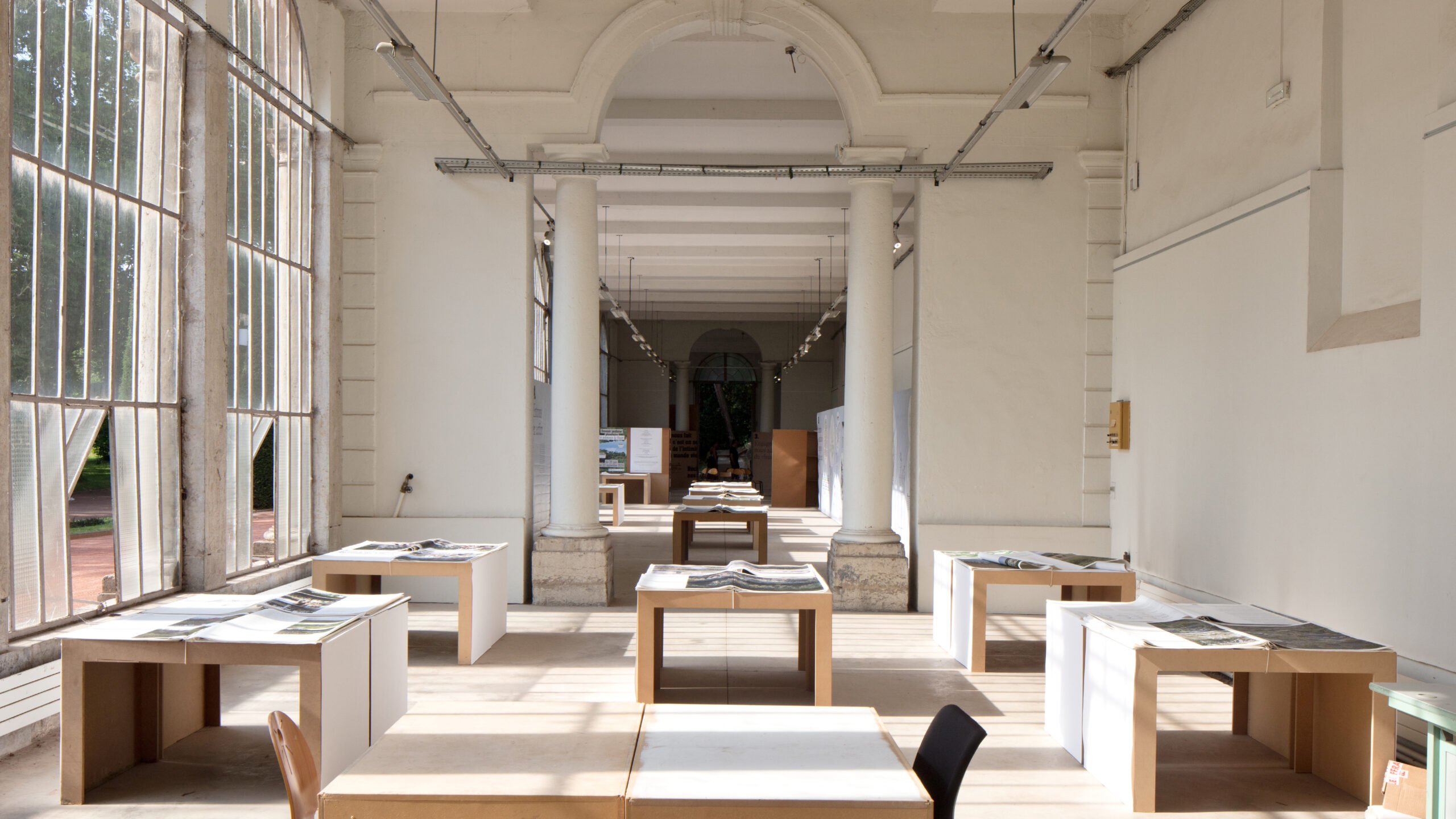 Salle de l'exposition « La préséance du vivant » à Lyon