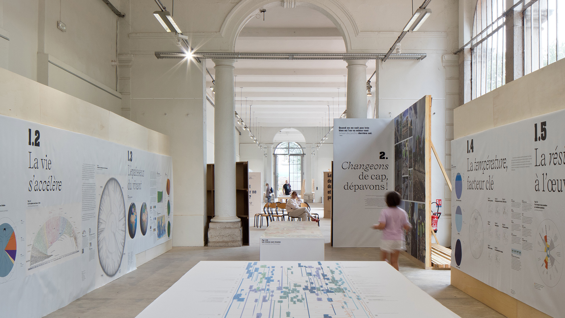 Salle de l'exposition « La préséance du vivant » à Lyon
